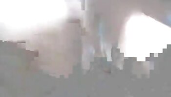 Gustosa T-girl nera sta masturbando il suo shecock e il nonne troie porn suo grosso cazzo bianco